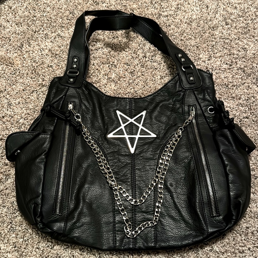 Killstar black chain star purse